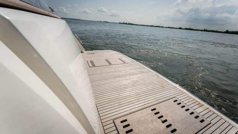 X70 Yacht Photos Pics 