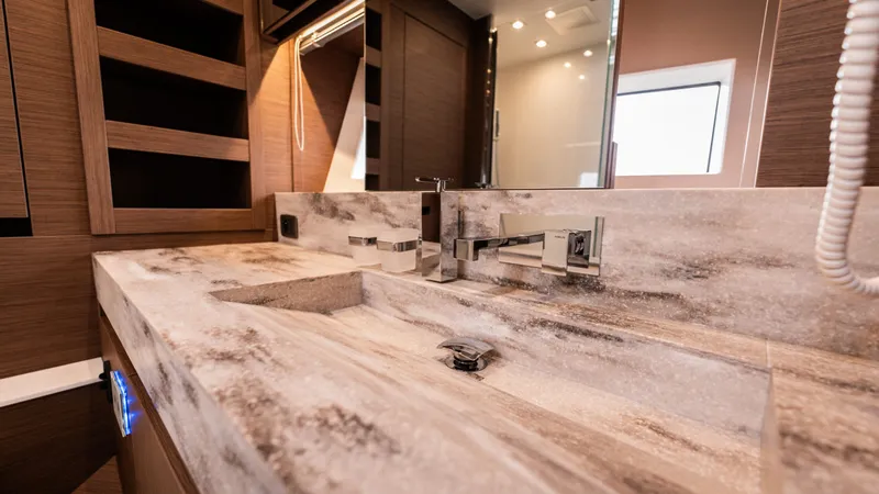 X70 Yacht Photos Pics 