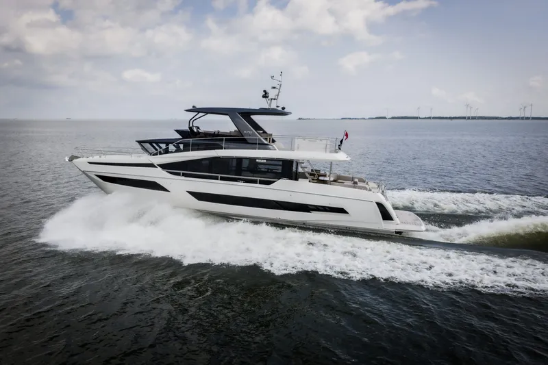 X70 Yacht Photos Pics 