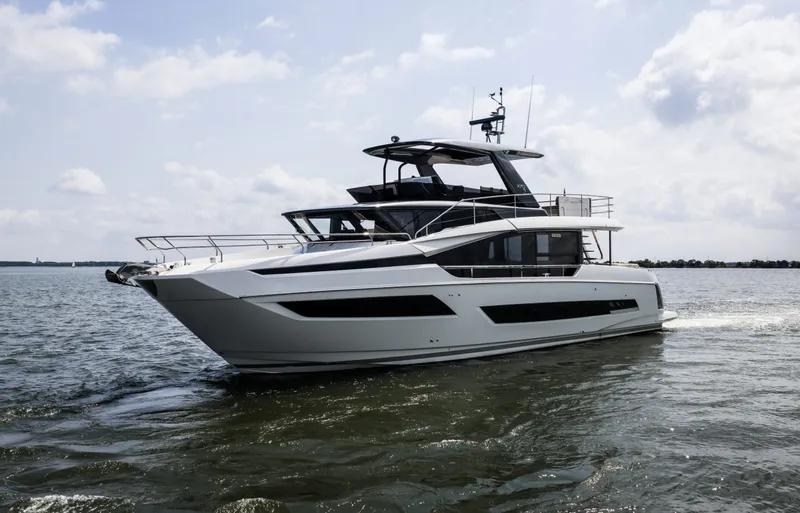 X70 Yacht Photos Pics 