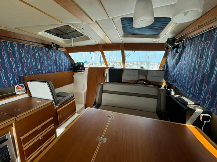 Watts Up Yacht Photos Pics 