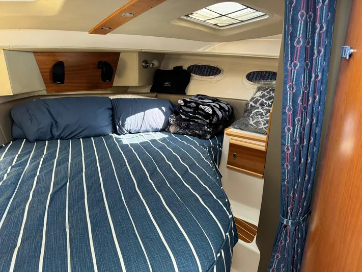 Watts Up Yacht Photos Pics 