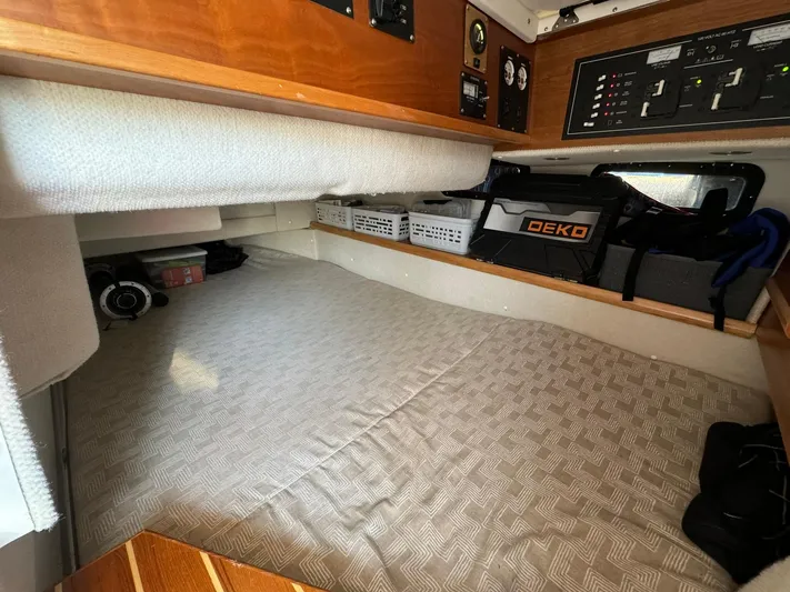 Watts Up Yacht Photos Pics 