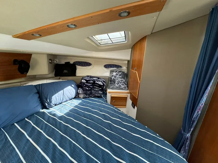 Watts Up Yacht Photos Pics 