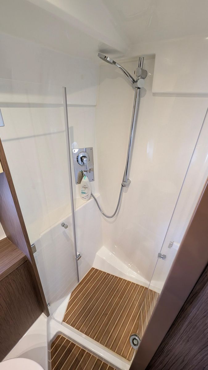 2019 Beneteau 46 