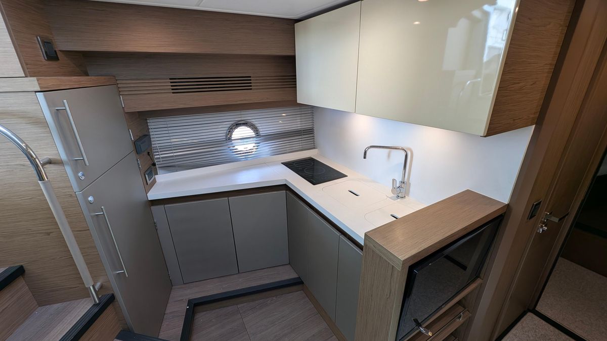 2019 Beneteau 46 