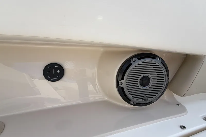  Yacht Photos Pics 2022 Boston Whaler 320 Vantage boat speaker and control panel detail.