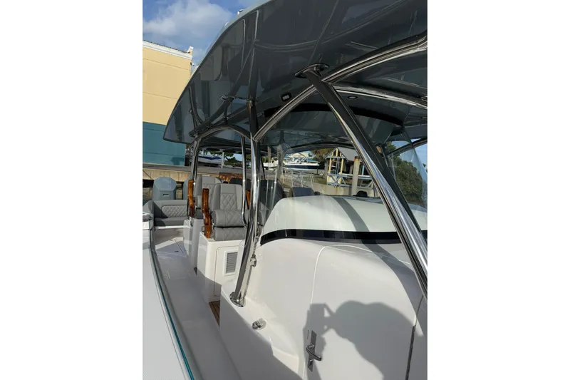  Yacht Photos Pics 2026 Mag Bay 43 CC boat with sleek design and modern features.