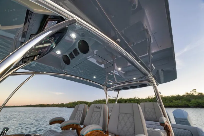  Yacht Photos Pics 2026 Mag Bay 43 CC boat interior with sleek design and modern seating.
