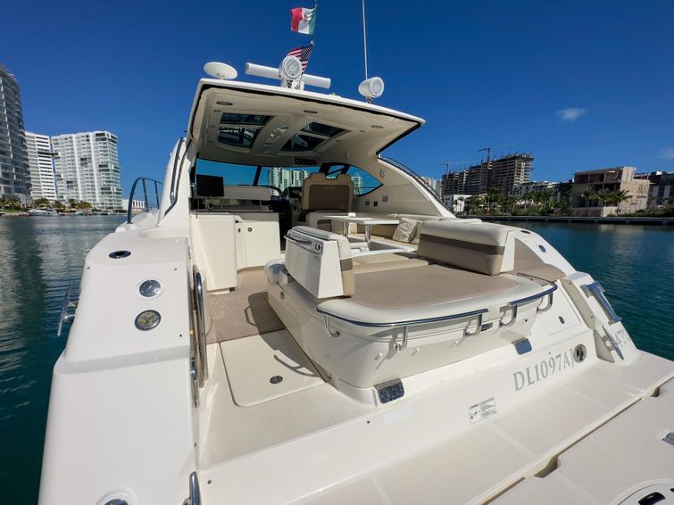 2013-47-sea-ray-470-sundancer