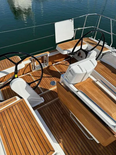 Mdr 388 #305 In Stock Yacht Photos Pics 