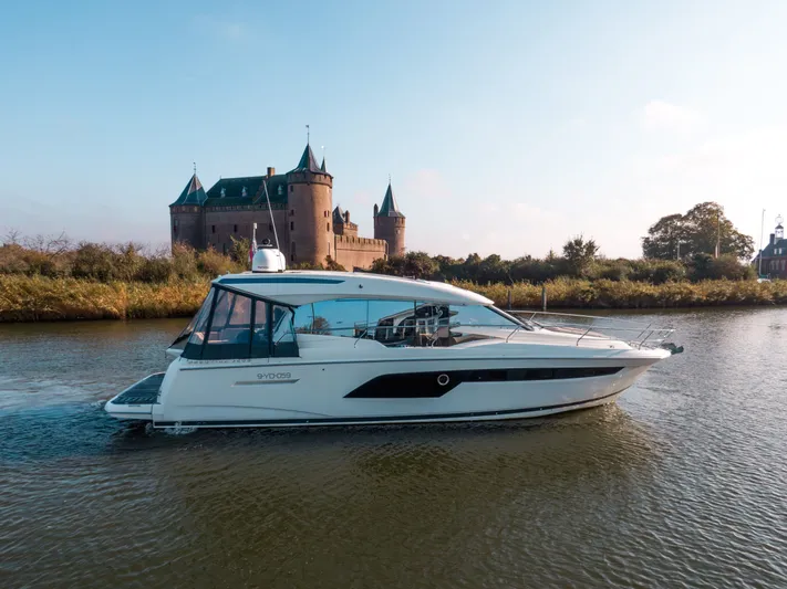 520s Yacht Photos Pics 