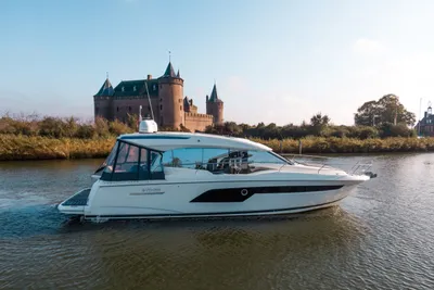 2018 Prestige 520S