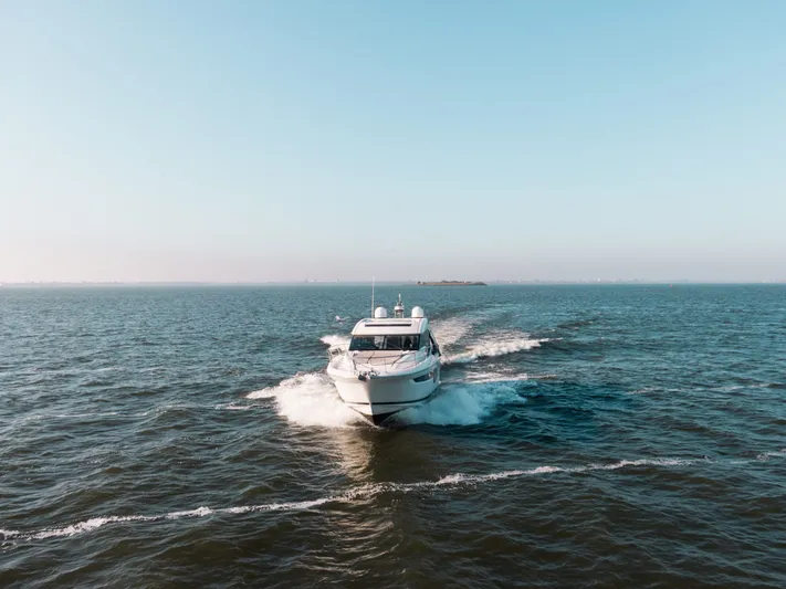 520s Yacht Photos Pics 