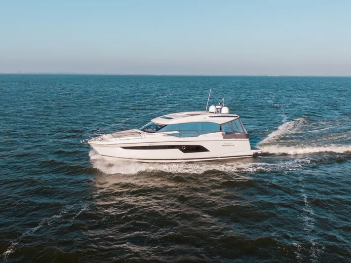 520s Yacht Photos Pics 