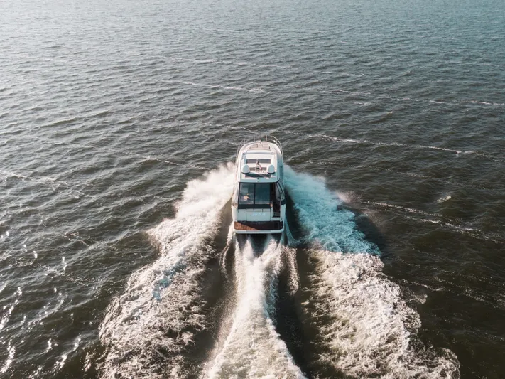 520s Yacht Photos Pics 