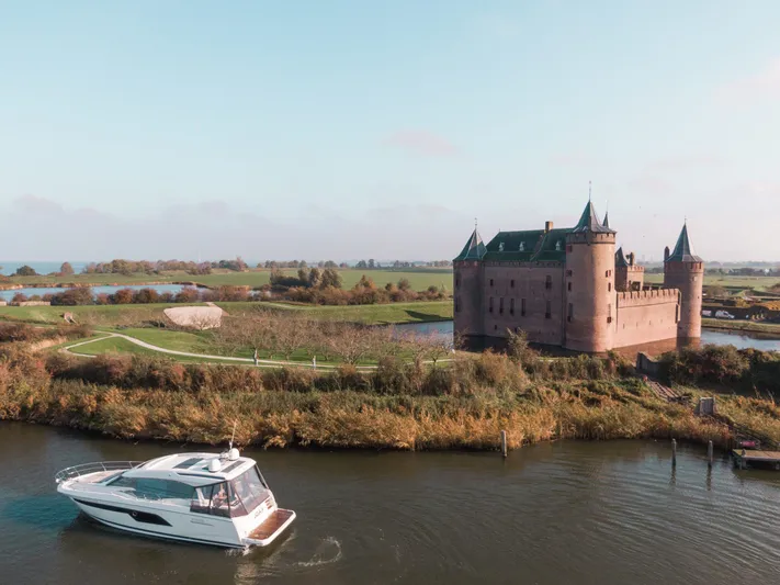 520s Yacht Photos Pics 