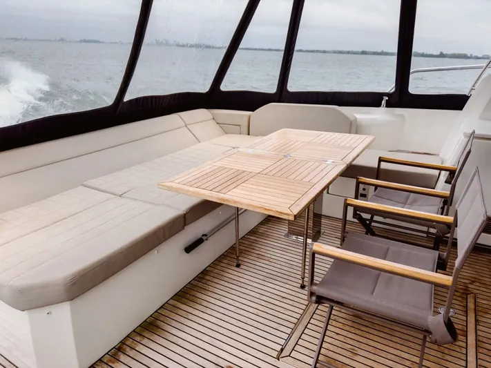 520s Yacht Photos Pics 