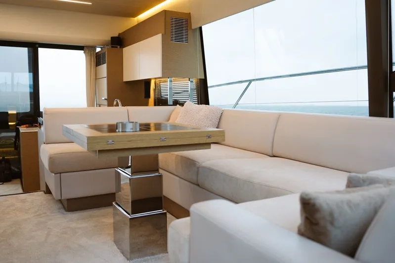 520s Yacht Photos Pics 