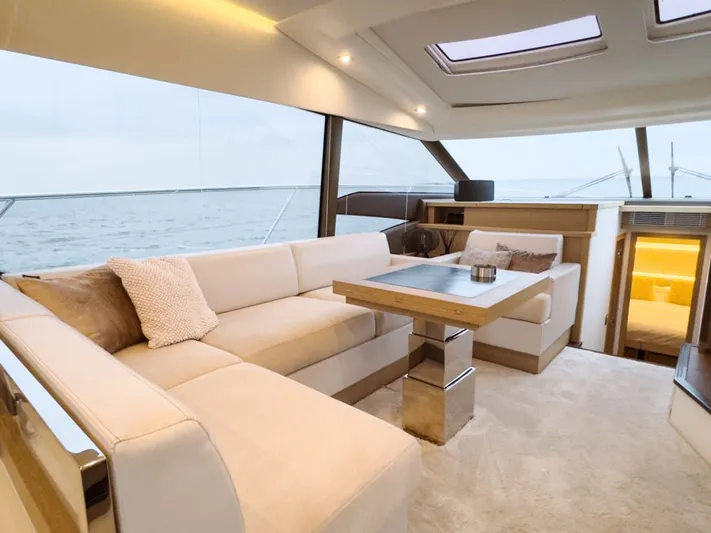 520s Yacht Photos Pics 