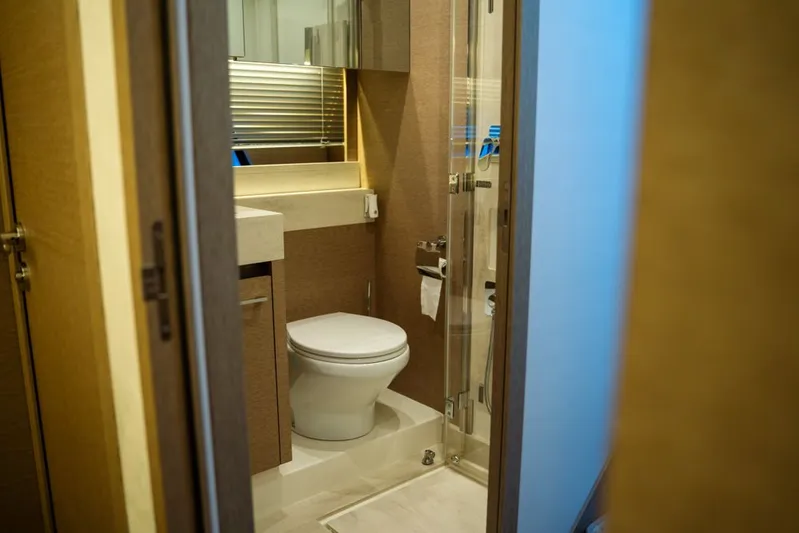 520s Yacht Photos Pics 