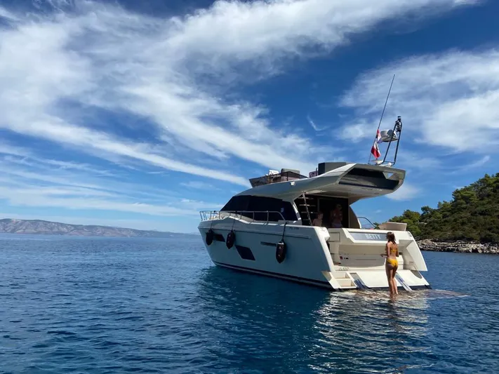  Yacht Photos Pics 