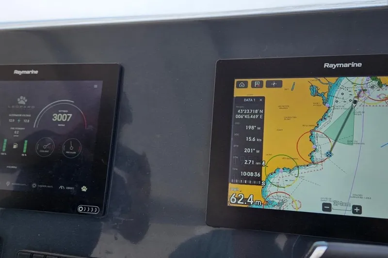  Yacht Photos Pics Leopard 40 Powercat 2023 navigation display with Raymarine screens showing speed and map.