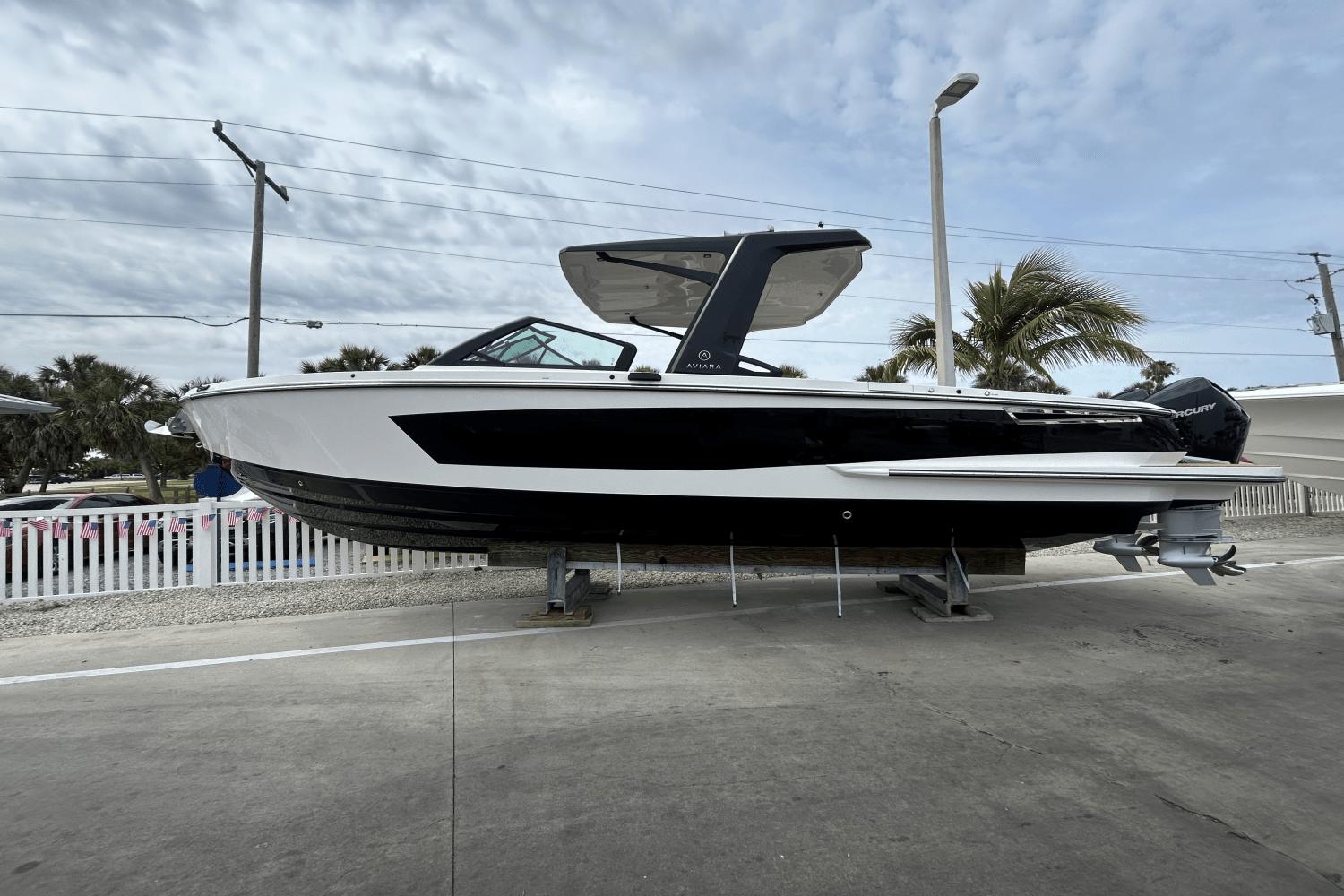 2023 Aviara AV32 Outboard Lanchas pequeñas en venta - YachtWorld