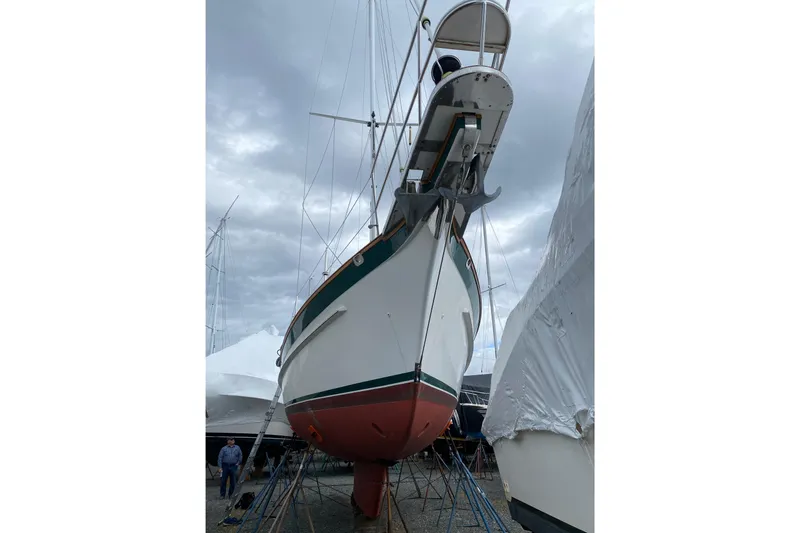 Elation Yacht Photos Pics Cabo Rico 42 sailboat from 2005 on dry dock, viewed from the bow.