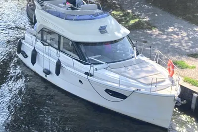 2016 Bavaria E 40 Fly