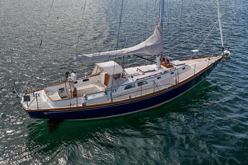 Hera Yacht Photos Pics 