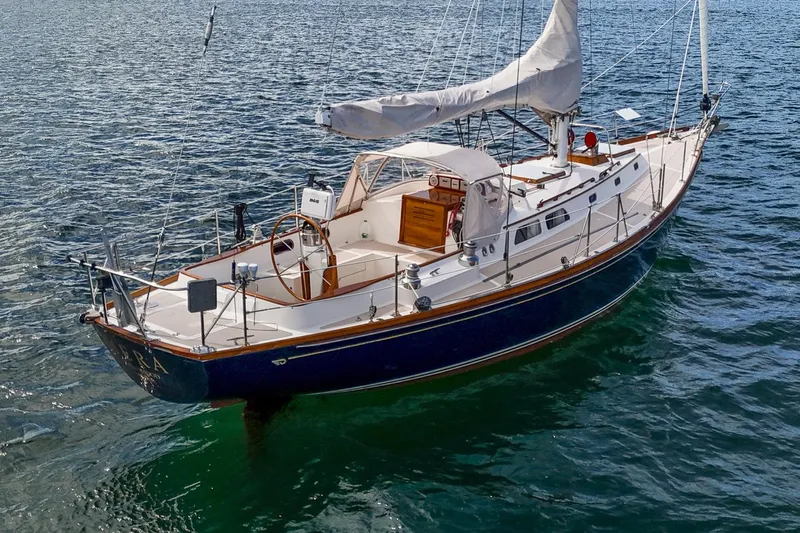 Hera Yacht Photos Pics 