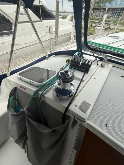 Windquest Yacht Photos Pics Cockpit of 2001 Catalina 42 MkII sailboat with winch and ropes.