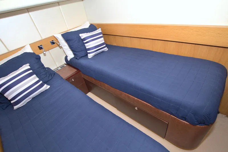 Wanderlust Yacht Photos Pics 