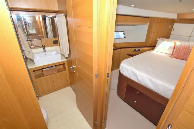 Wanderlust Yacht Photos Pics 