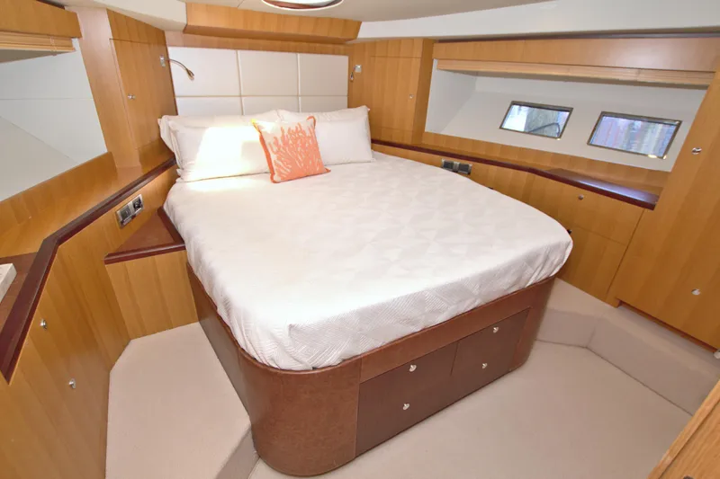 Wanderlust Yacht Photos Pics 