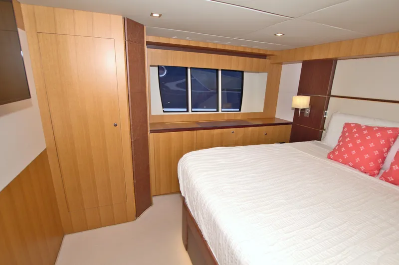 Wanderlust Yacht Photos Pics 
