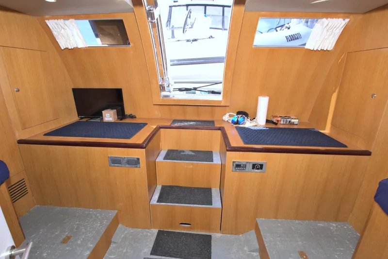 Wanderlust Yacht Photos Pics 