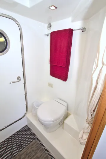 Wanderlust Yacht Photos Pics 