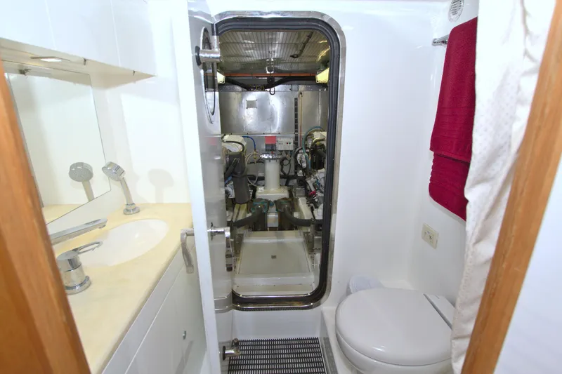 Wanderlust Yacht Photos Pics 