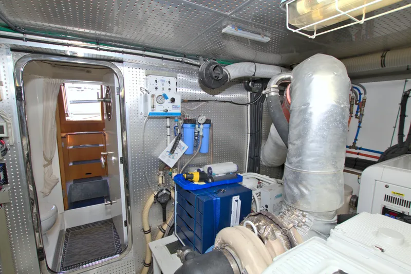 Wanderlust Yacht Photos Pics 