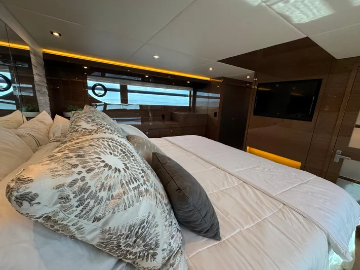 The 7 C's Yacht Photos Pics Luxurious bedroom interior of 2021 Cruisers Yachts 60 Cantius Flybridge.