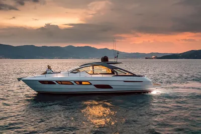 Pershing 5x