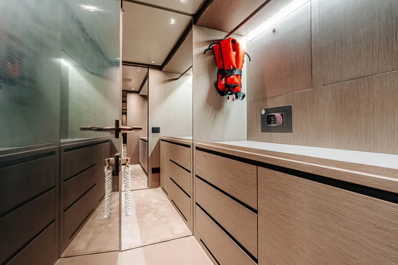 Sx88 Yacht Photos Pics 