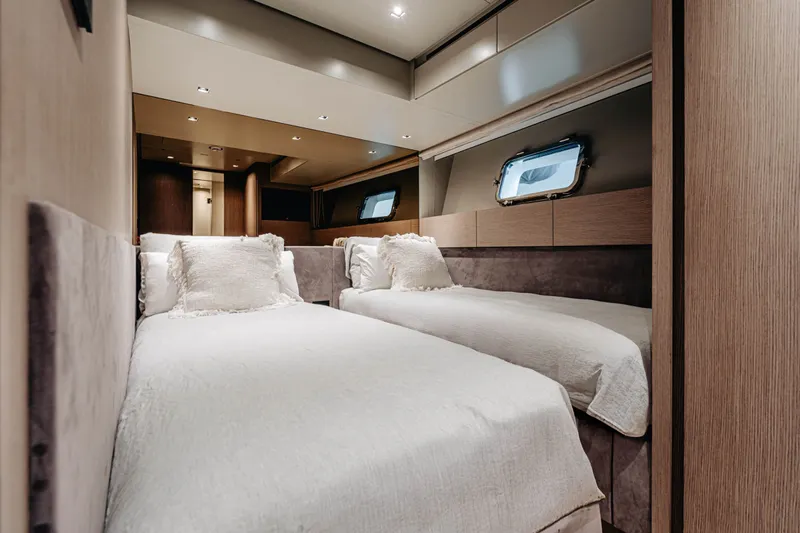 Sx88 Yacht Photos Pics 