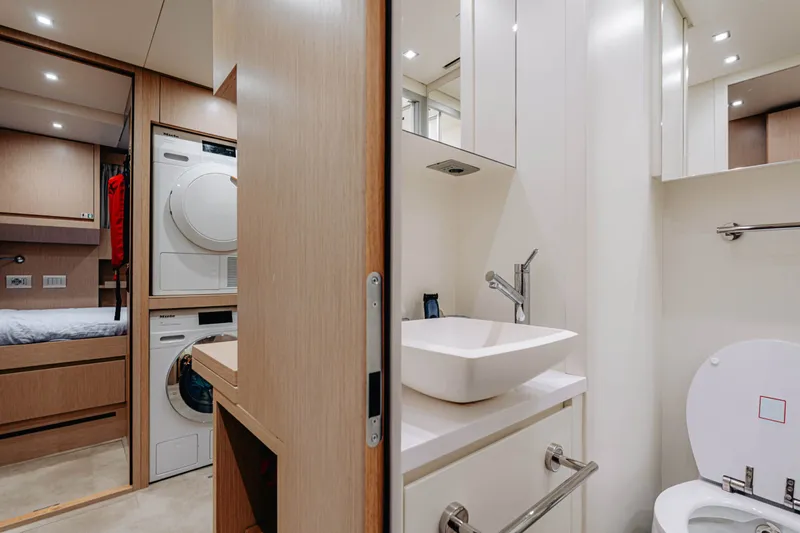 Sx88 Yacht Photos Pics 