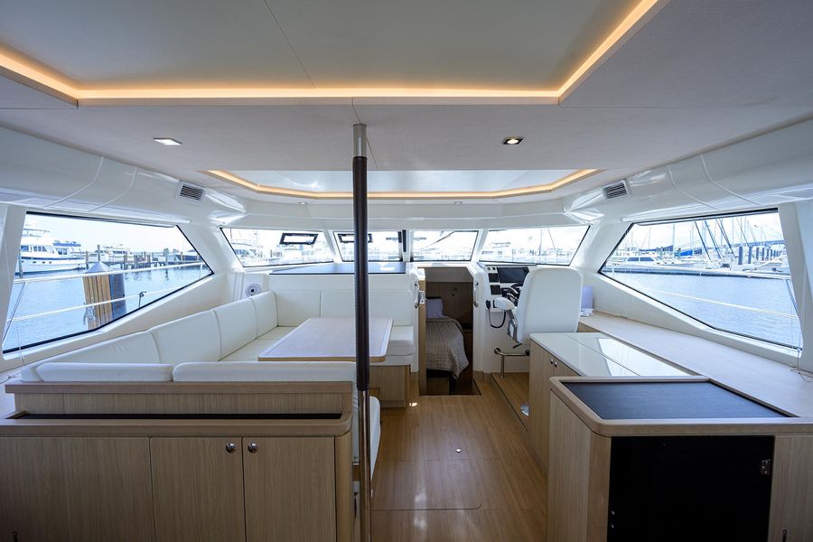 2021 Aquila 44 Yacht
