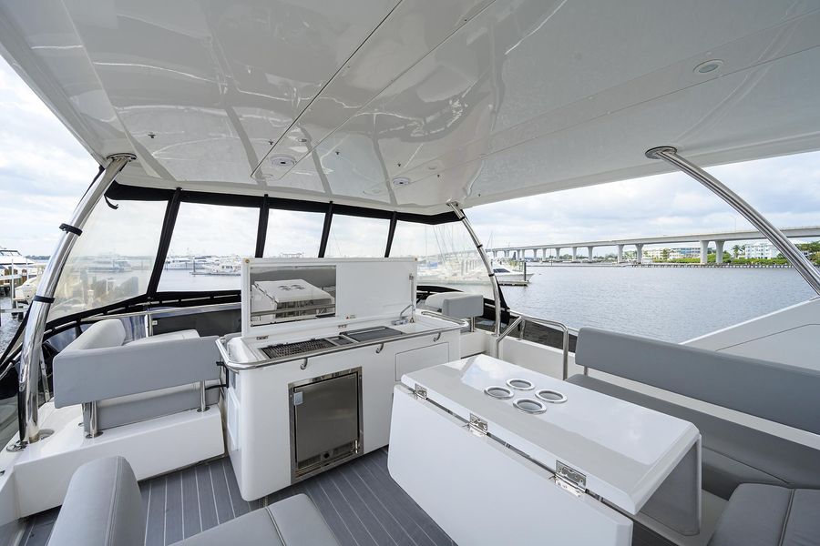 2021 Aquila 44 Yacht