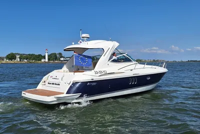 2007 Cruisers Yachts 420 Express