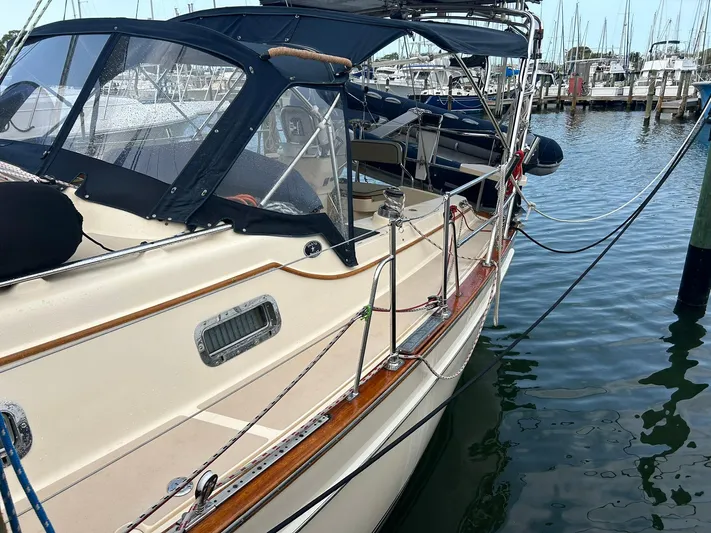 Sea Lyon Yacht Photos Pics 